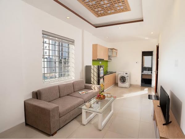 Căn studio võ như hưng, gần trường đh kinh tế