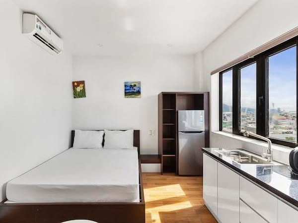 Căn studio cửa sổ rộng hồ hán thương, sơn trà