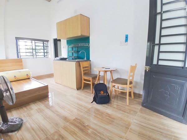 Cho thuê căn studio - hoà xuân