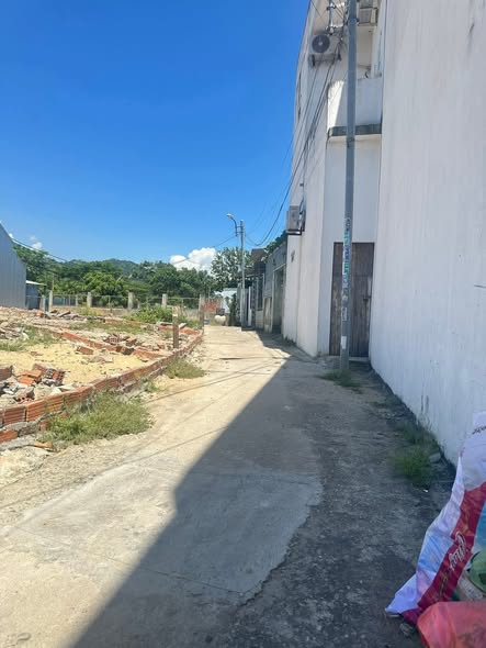 60m2 đất kiệt 3m thông 202 hoàng văn thái