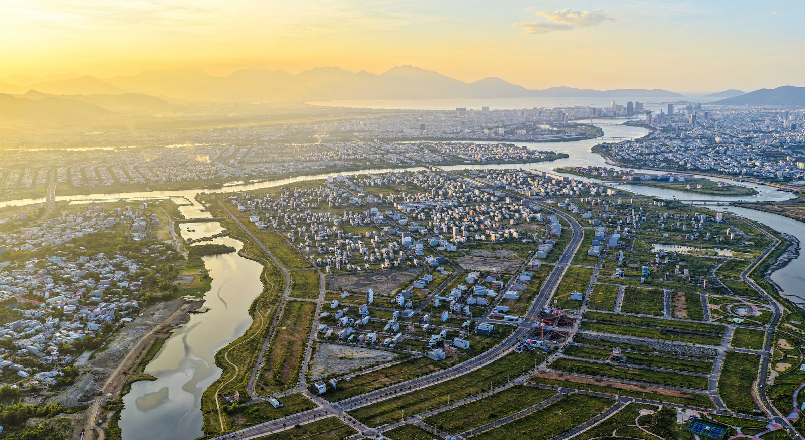 Có nên mua đất Đà Nẵng thời điểm này? Góc nhìn thực tế và dự báo 2025–2026