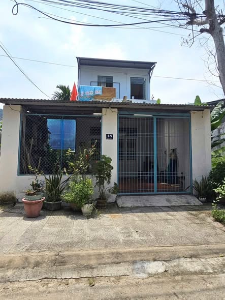 Chào bán căn nhà 2 tầng mặt tiền 18 thanh vinh 11.