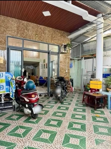 Cho thuê nhà kiệt ô tô đồng kè gần trường đh bách khoa sư phạm
