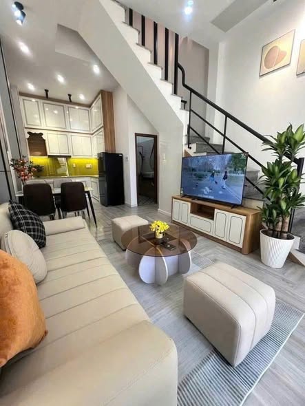 Cho thuê nhà nguyên căn 3 tầng kiệt cù chính lan - thanh khê, sát kiệt oôt