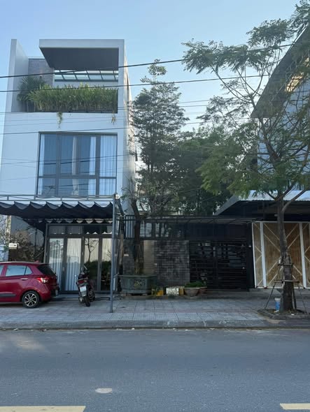 Bán lô đất siêu đẹp, siêu hiếm mt đường trần triệu luật , vị trí kinh doanh, đầu đường cách trục nguyễn sinh sắc 50m.