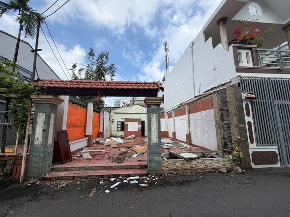 Cặp đất xây căn hộ – sát đh cao đẳng thương mại, đh thể thao – đường dũng sĩ thanh khê