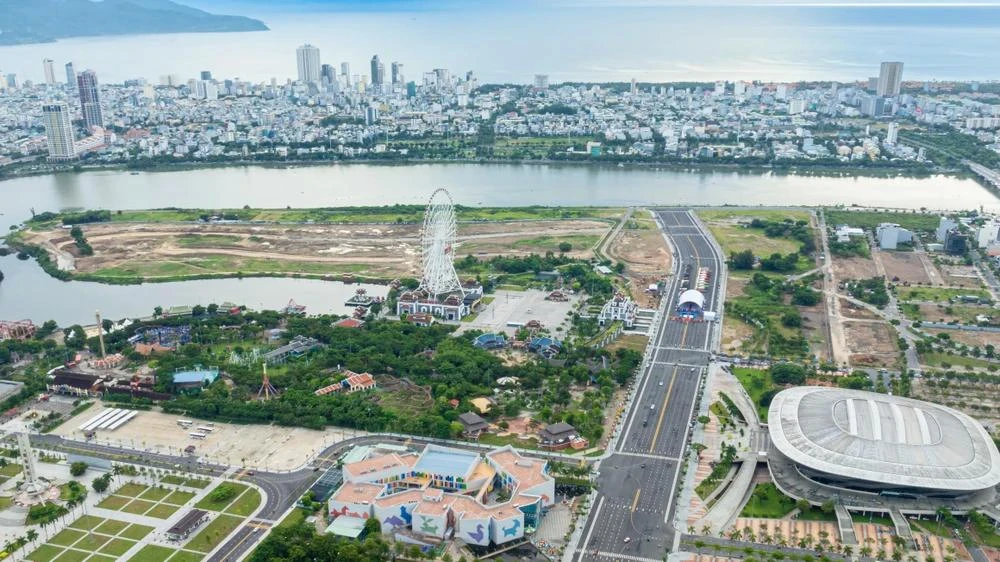Thông báo đấu giá Quyền sử dụng khu đất tổ hợp công trình phục vụ Lễ hội pháo hoa quốc tế gần 10.750 tỉ đồng