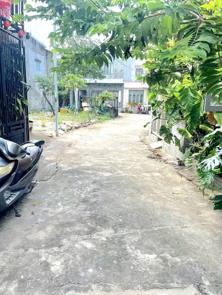 đất kiệt ô tô bùi chát. liên chiểu. đà nẵng