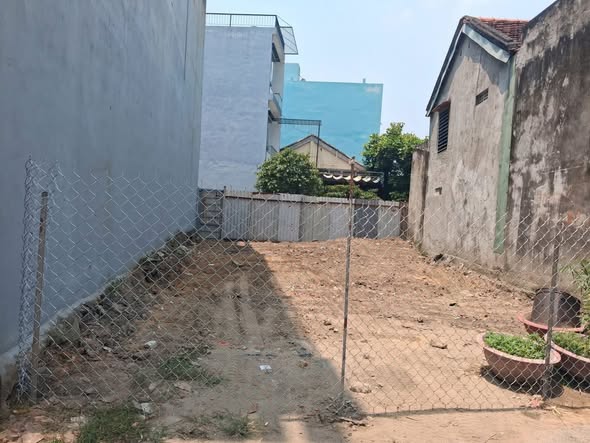 Mặt tiền trường chinh, lô đất nở hậu đẹp – siêu hiếm - vị trí kinh doanh