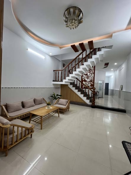 Bán nhà 3 tầng đường bùi thiện ngộ – hòa xuân