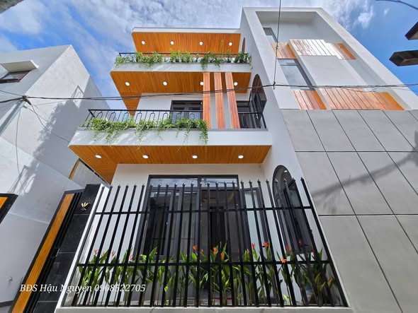 Nhà đẹp kiệt ôtô tô hiệu liên chiểu tp đà nẵng