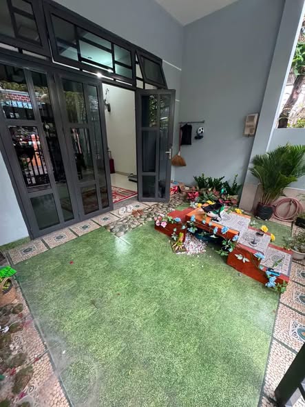 Cho thuê nhà 2 tầng kiệt oto trưng nữ vương gần nguyễn hữu thọ, kiệt vào oto 5m gần đường chính