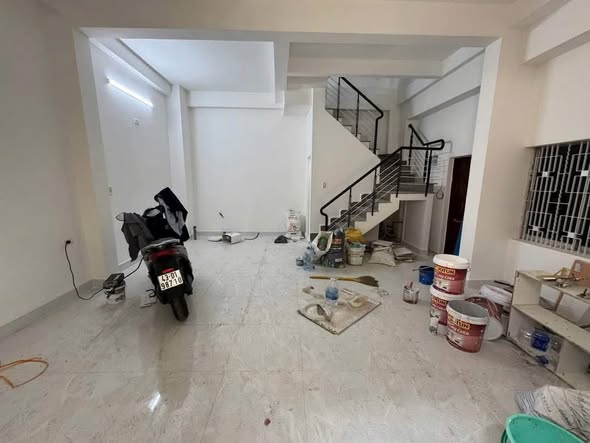 Cho thuê nhà 4 tầng kiệt oto phạm văn nghị gần bv hoàn mỹ, kiệt vào 5m gần đường chính