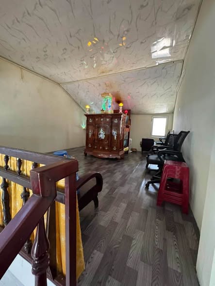 Cho thuê nhà gác lửng kiệt núi thành gần duy tân và trưng nữ vương, kiệt vào 2m cách đường chính 100m