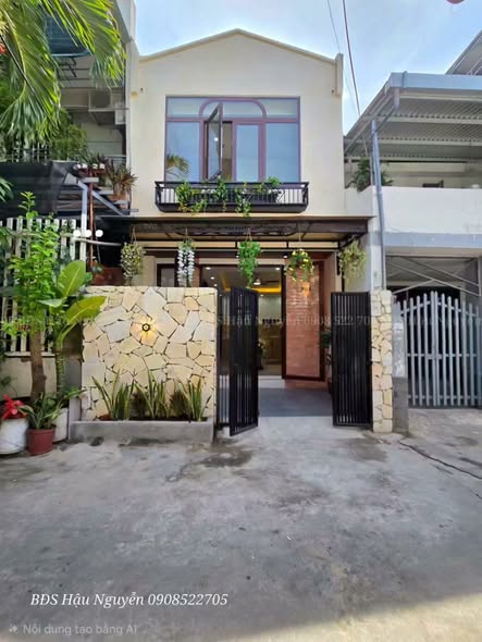 - nhà xinh hà huy tập thanh khê tttp đà nẵng sát biển, kiệt oto đậu đỗ quay đầu